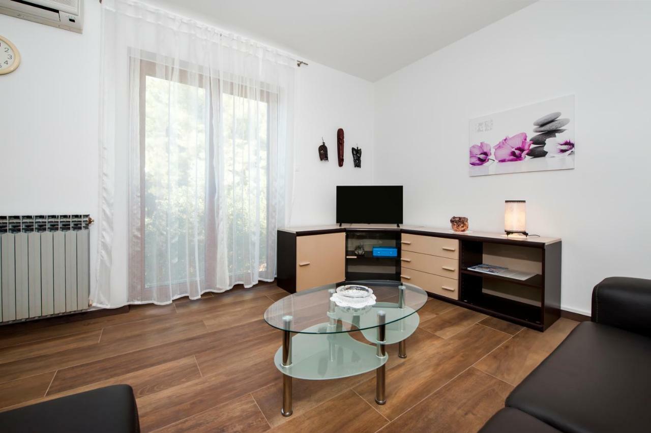 Apartments Casa Melita Ρόβινι Εξωτερικό φωτογραφία